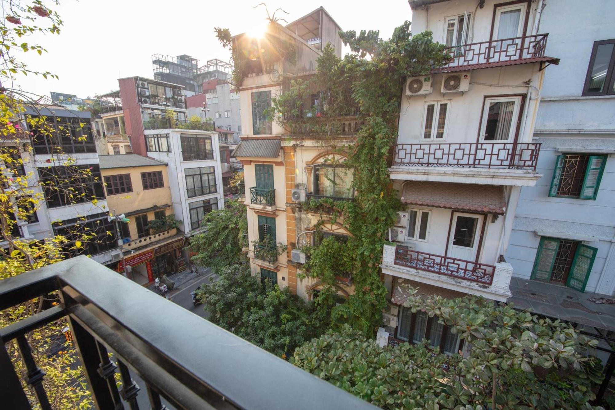 Madelise Adora Hotel & Travel Hanoi Dış mekan fotoğraf